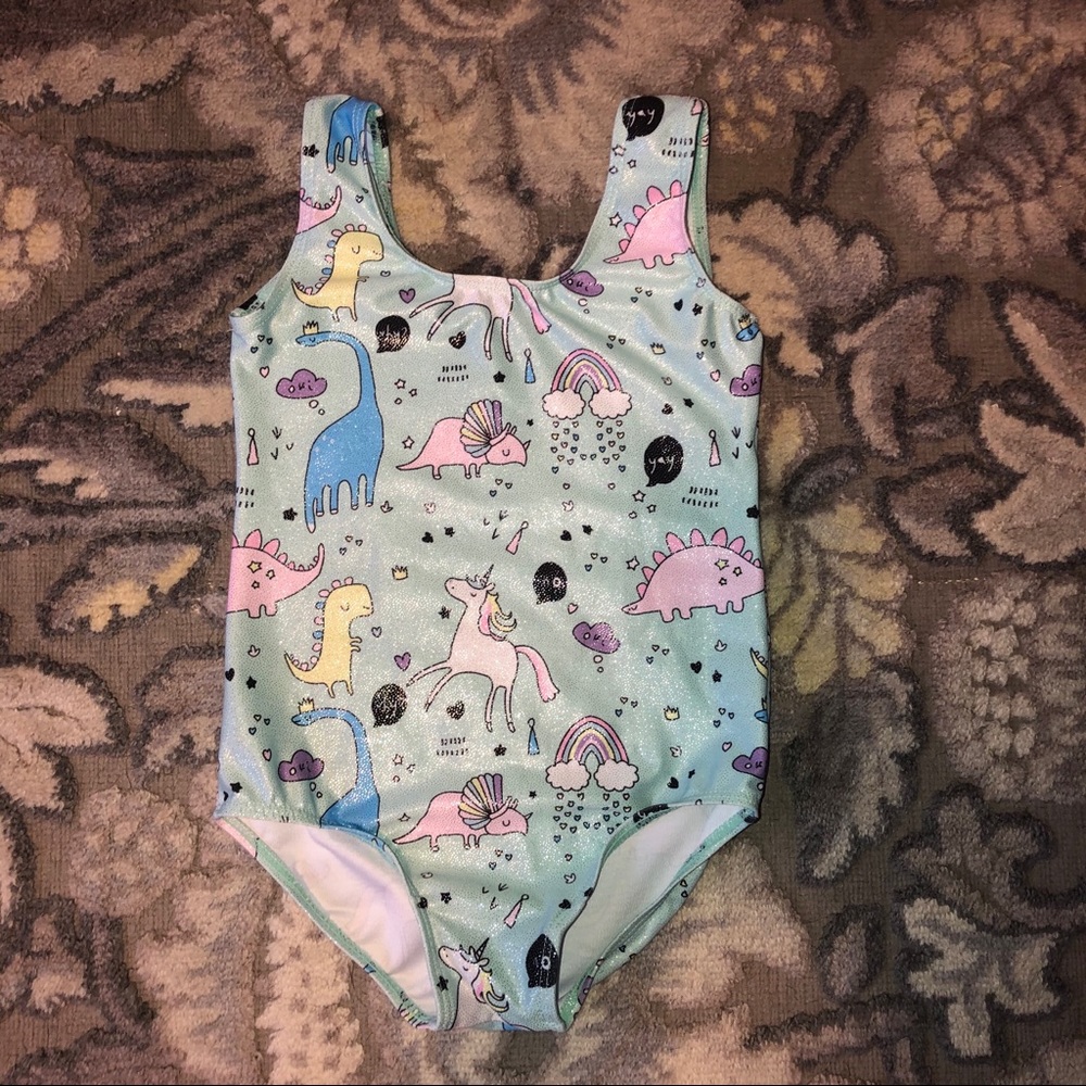 Size 130 (6) Dino and Unicorn Leotard